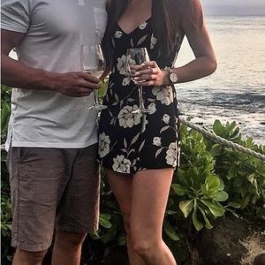 Lulus Black flower romper, size XS